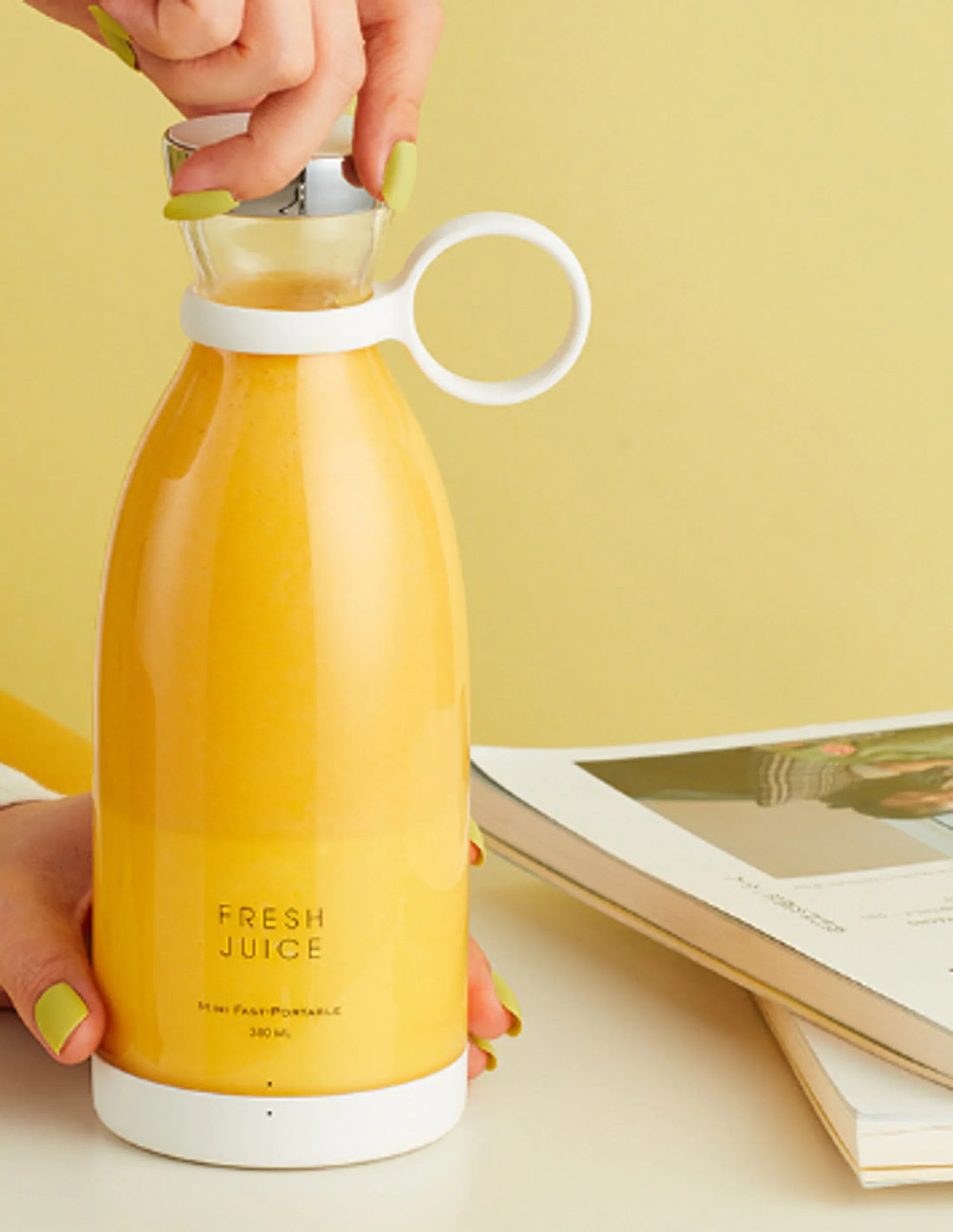 Portable Mini Electric Fruit Blender