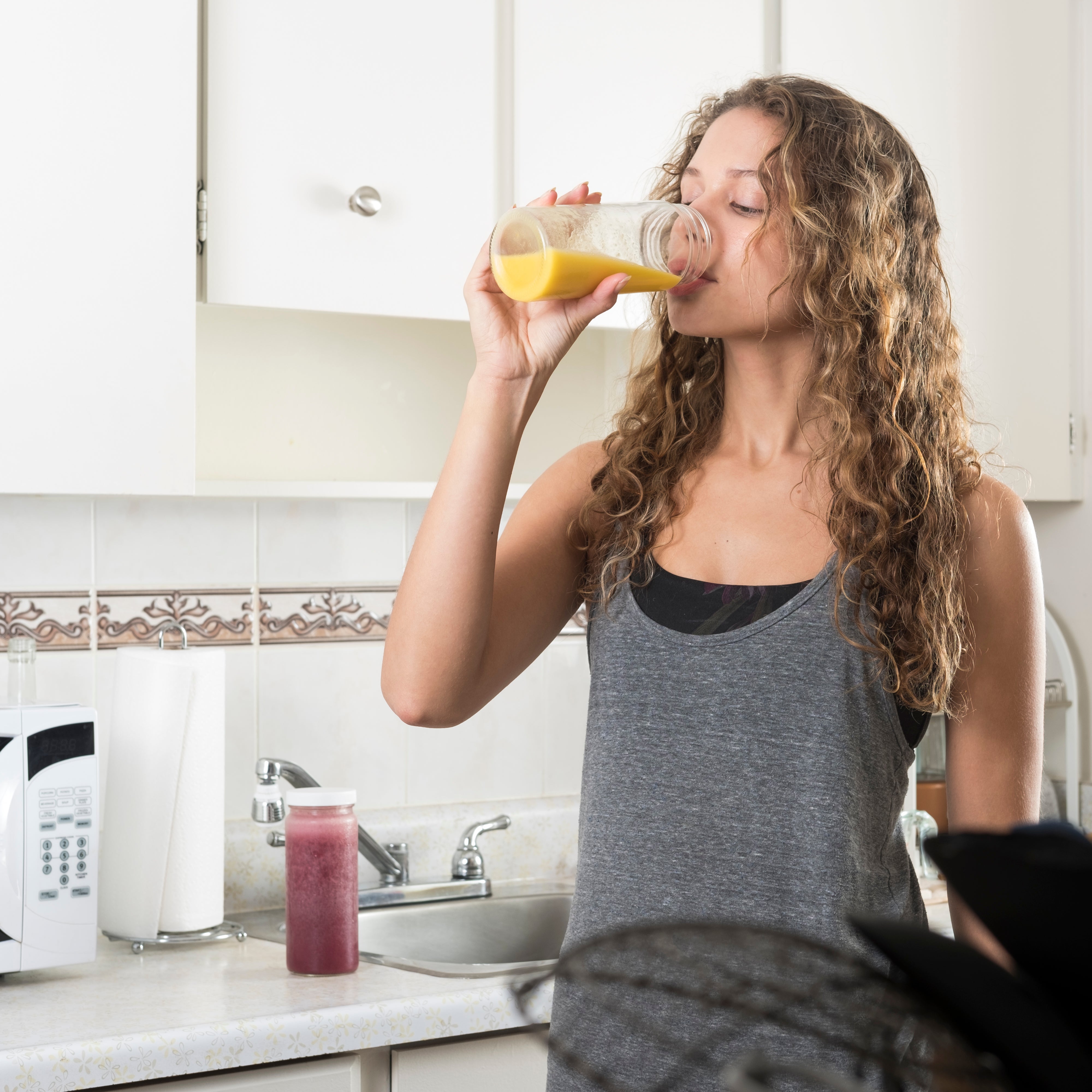 Wide Mouth 16oz Glass Bottles w/ Lids & Silicone Liner